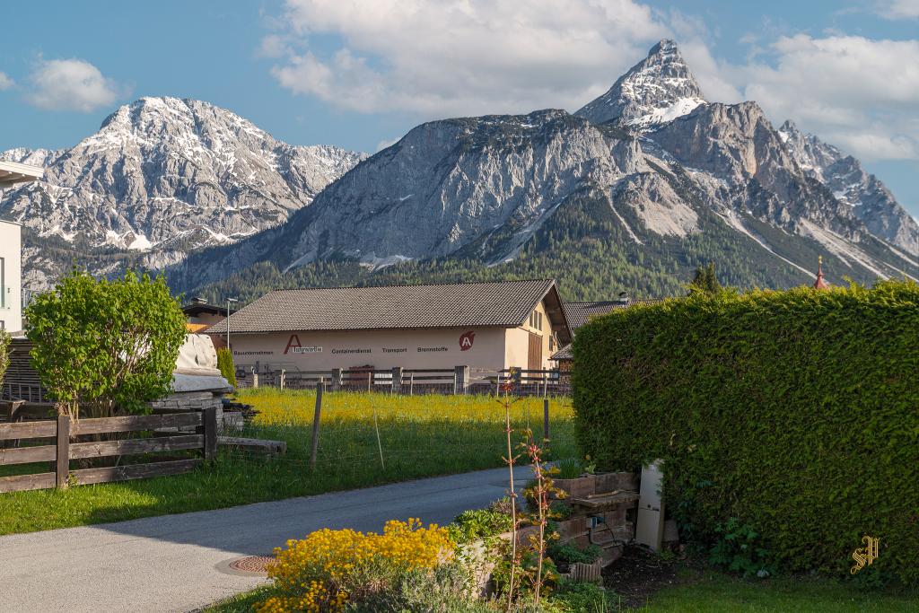 Der „Alpenblick“ nach Süden zur Sonnenspitze 