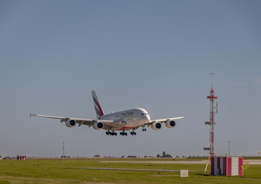 Airbus „A380 A6-EUO“ Emirates-Flug EK139 im Anflug auf Landebahn 24.06.